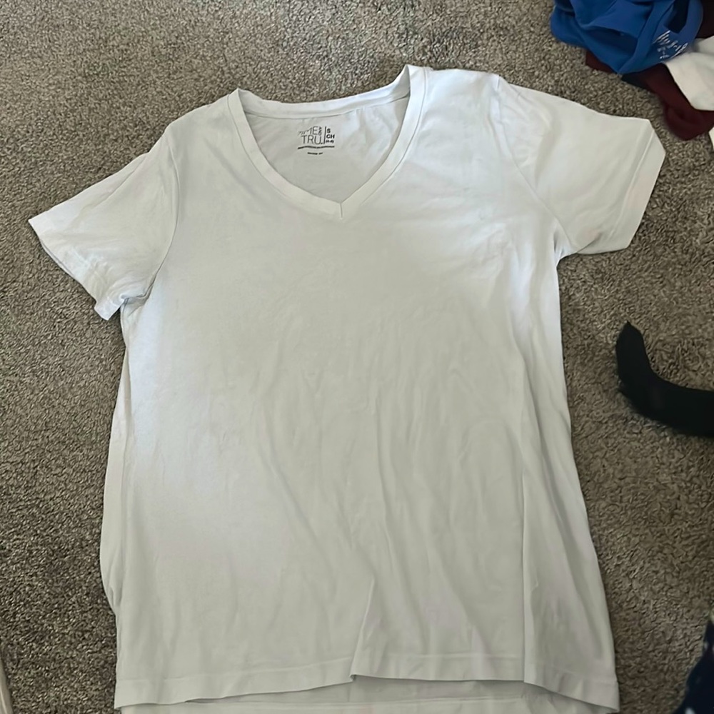 plain white tee